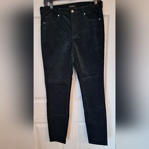 Well Worn Dark Green Brushed Cotton Size 8 EUC